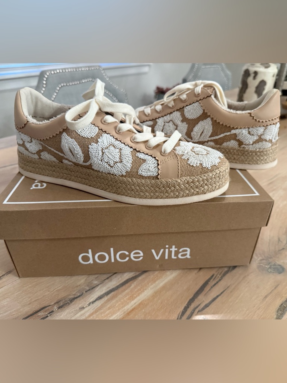 Dolce Vita Beige and White Floral Lace Espadrille Sneaker - Picture 6 of 8